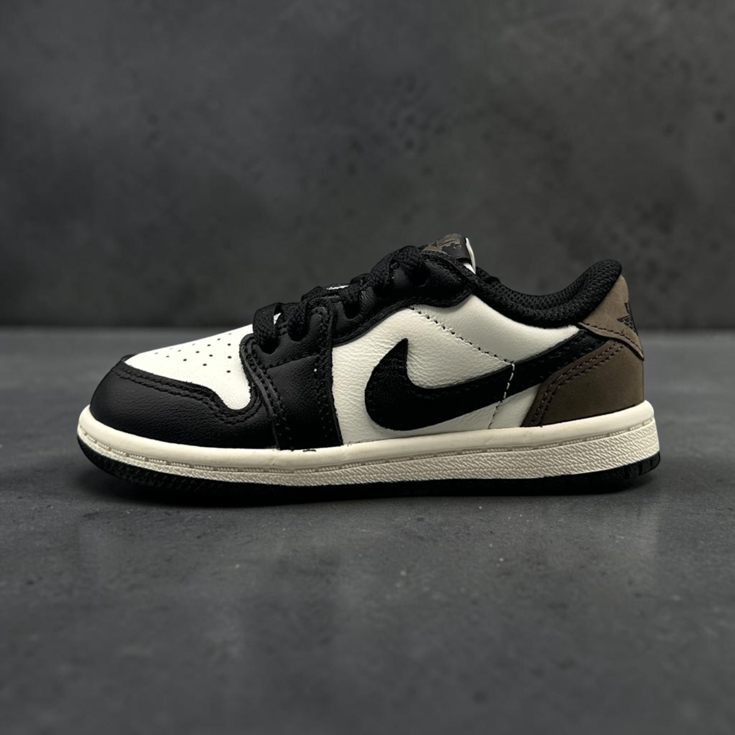 Jordan 1 Retro Low OG Mocha (TD)