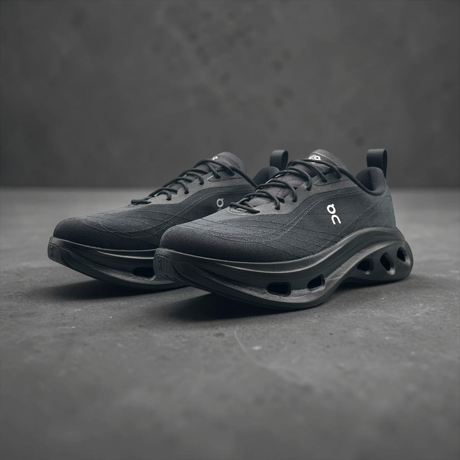 On Running Cloudtilt Cosmic LOEWE Black