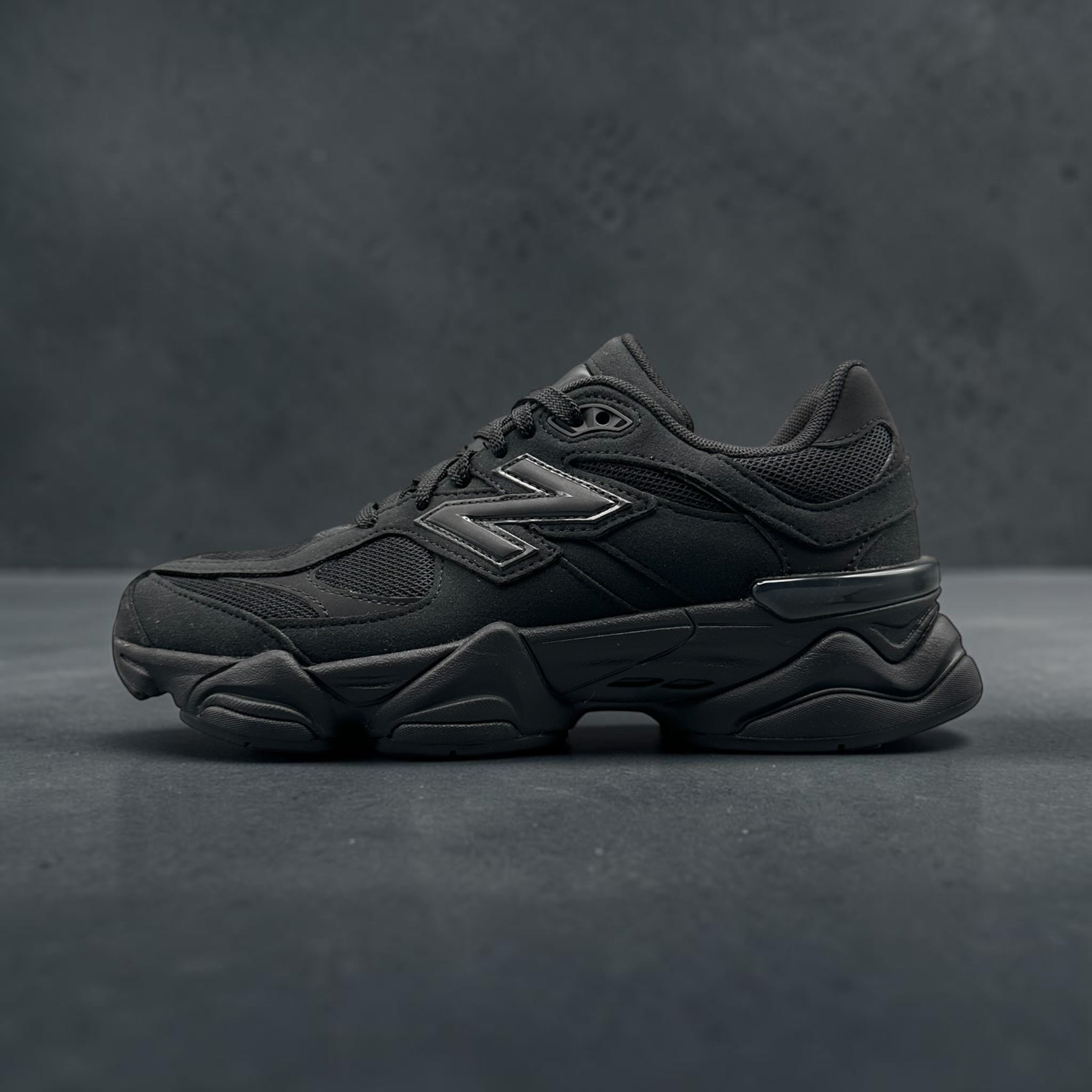 New Balance 9060 Triple Black (GS)