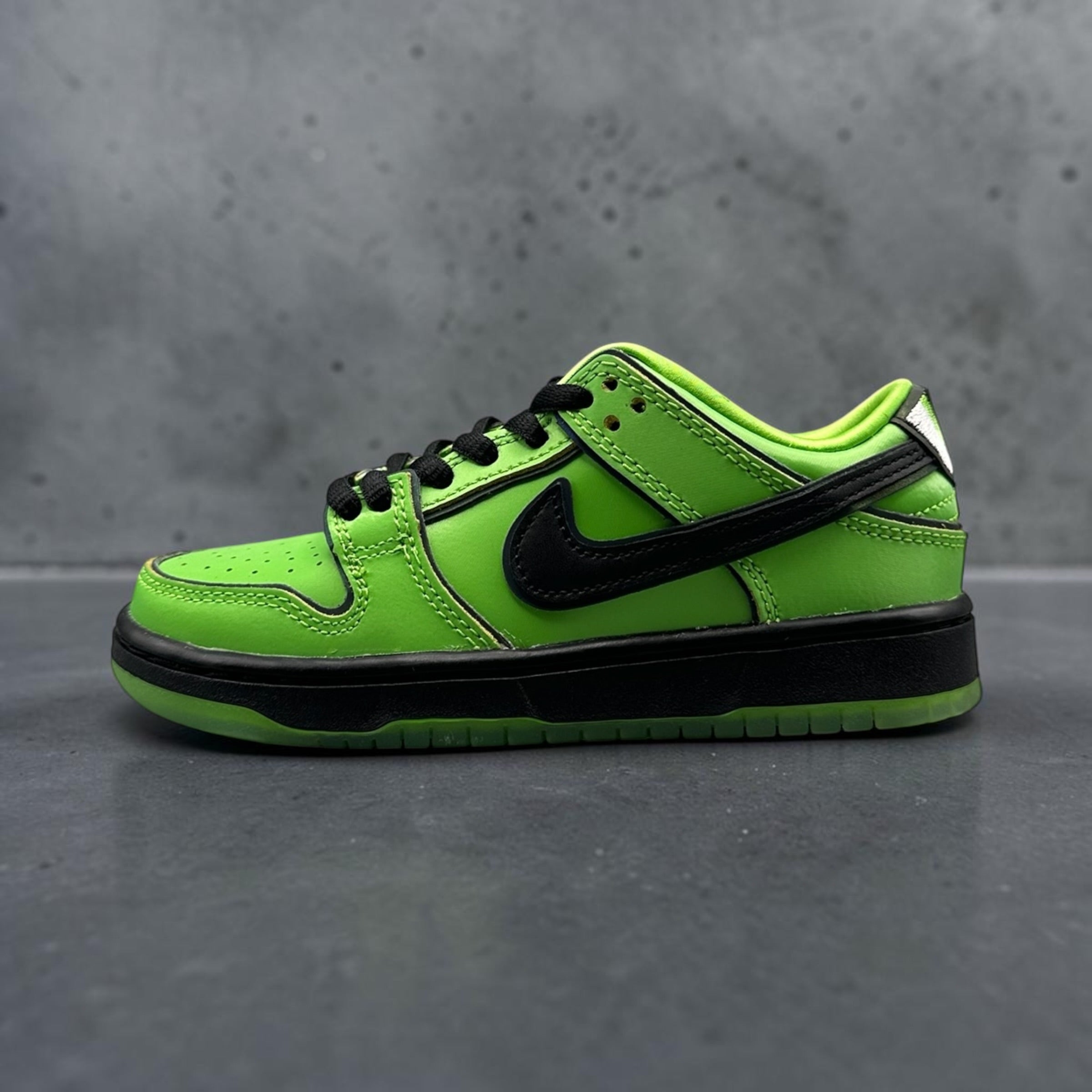 Nike SB Dunk Low The Powerpuff Girls Buttercup (PS)