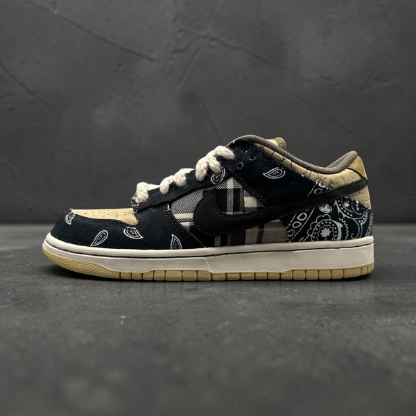 Nike SB Dunk Low Travis Scott