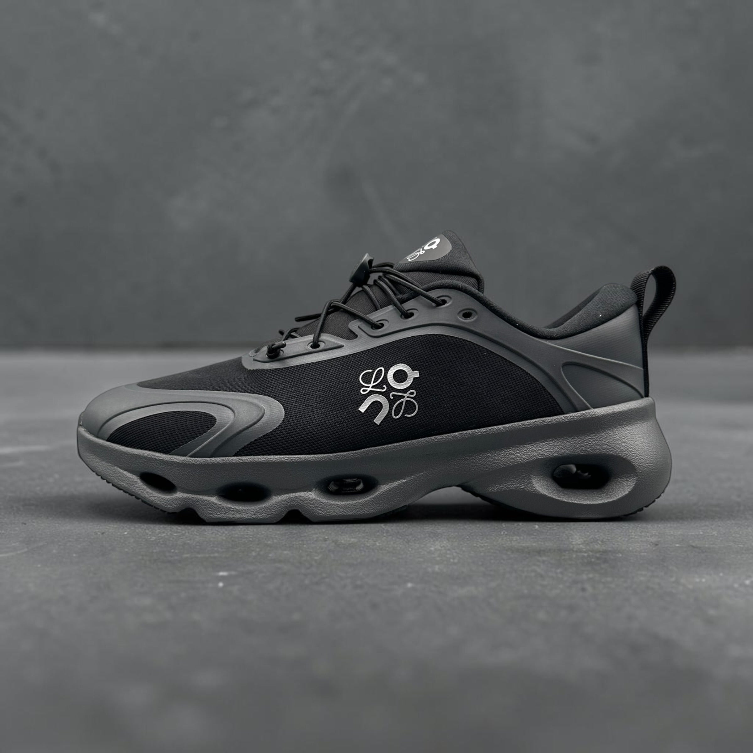 On Running Cloudsolo LOEWE Black - Buy Authentic | Send Location