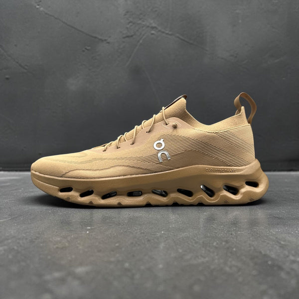 On Running Cloudtilt LOEWE Dark Sand