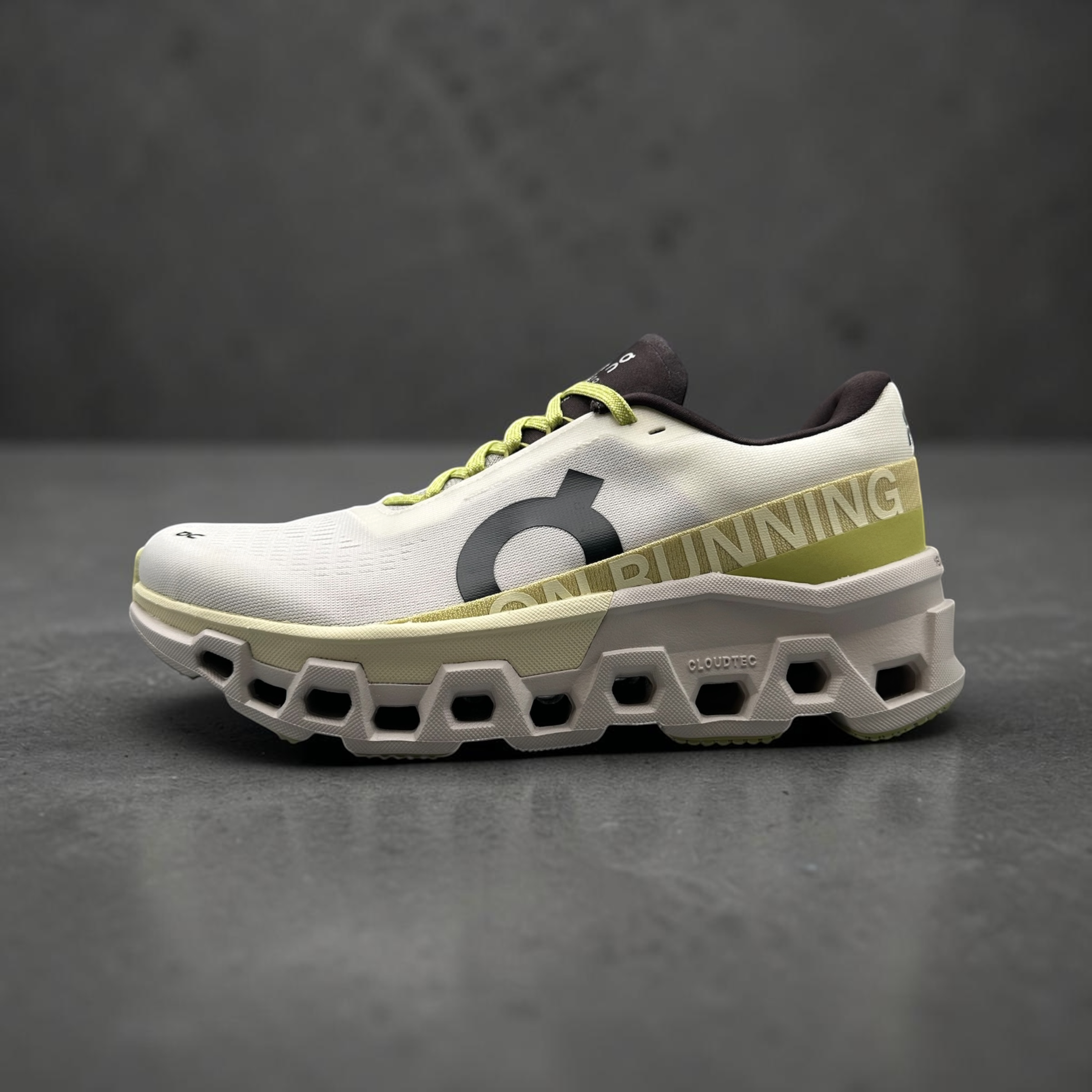 On Running Cloudmonster 2 Undyed Zest