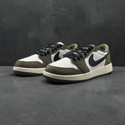 Jordan 1 Retro Low OG Medium Olive (GS)