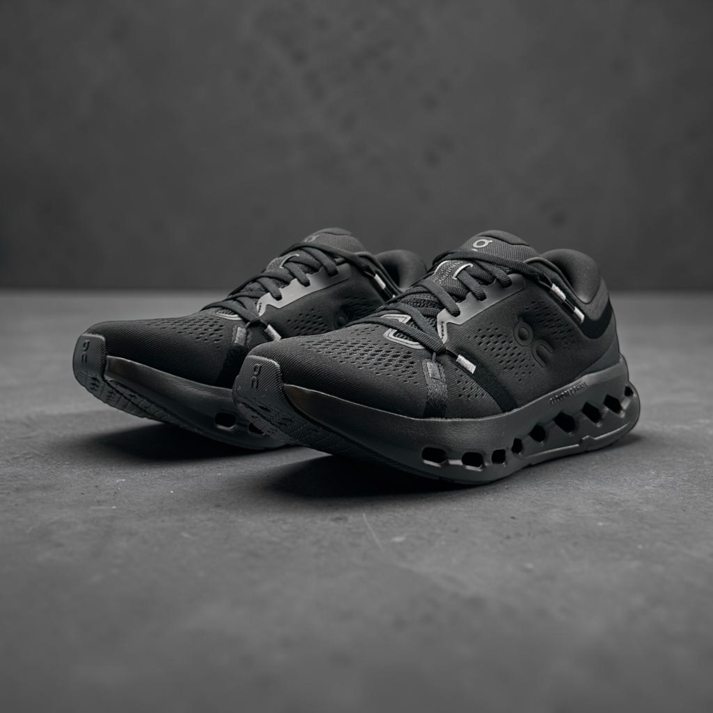 On Running Cloudsurfer 2 Black