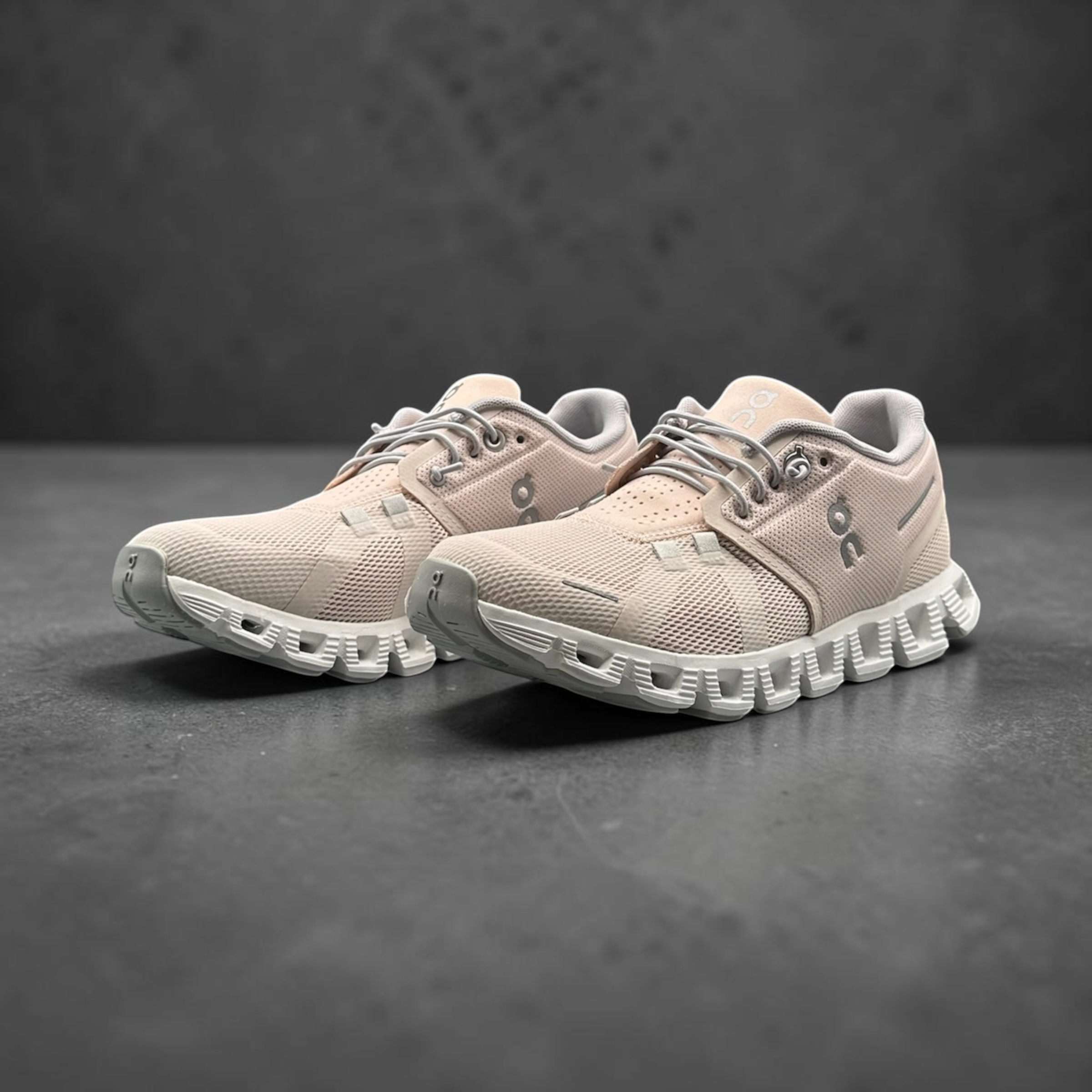 On Running Cloud 5 Shell White