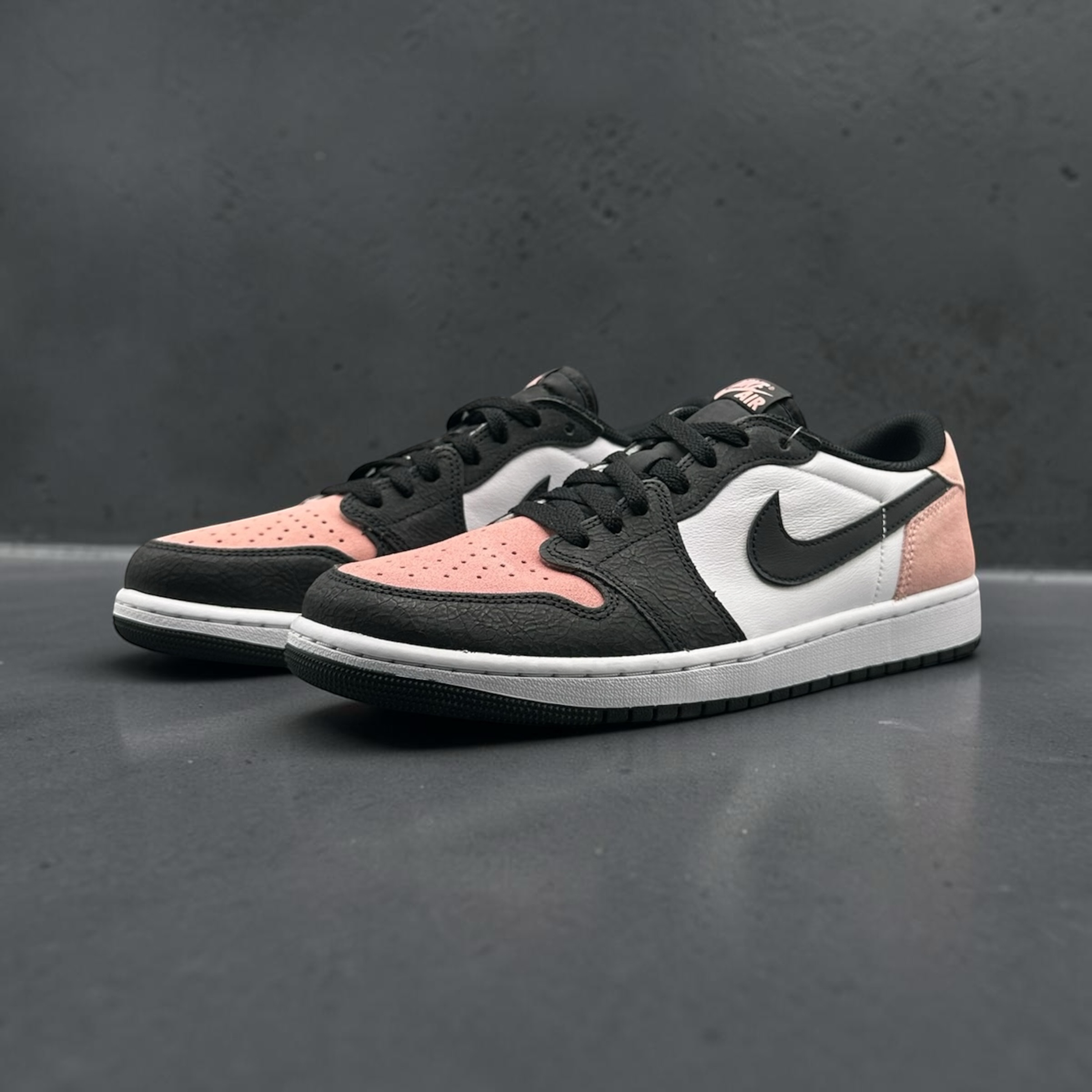 Jordan 1 Low OG Bleached Coral