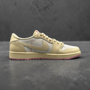 Jordan 1 Retro Low OG SP Travis Scott Shy Pink
