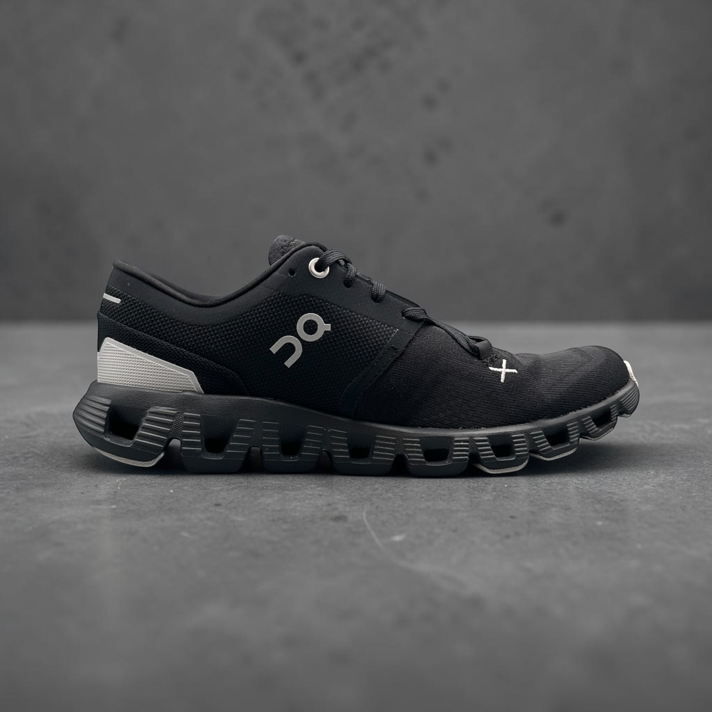 On Running Cloud X 3 Black