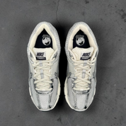 Nike Zoom Vomero 5 Photon Dust Metallic Silver (W)