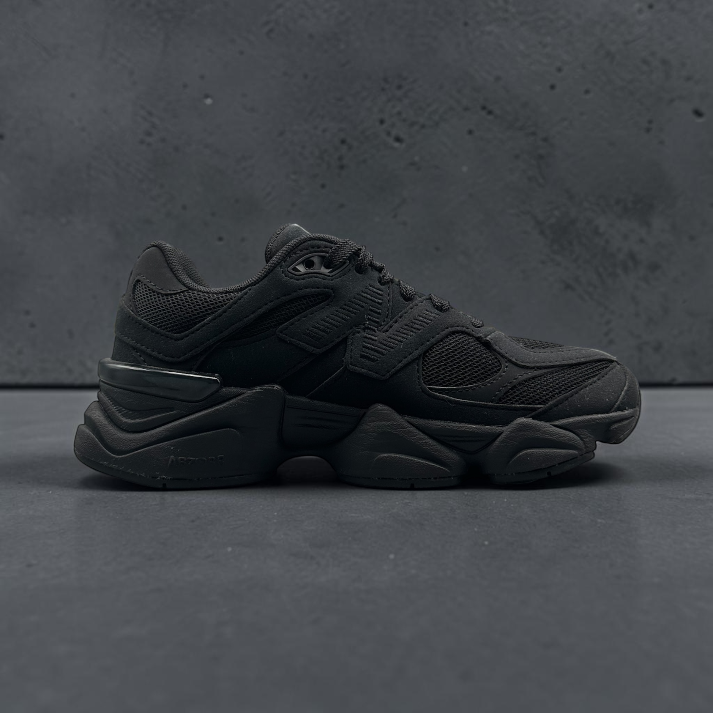 New Balance 9060 Triple Black (GS)