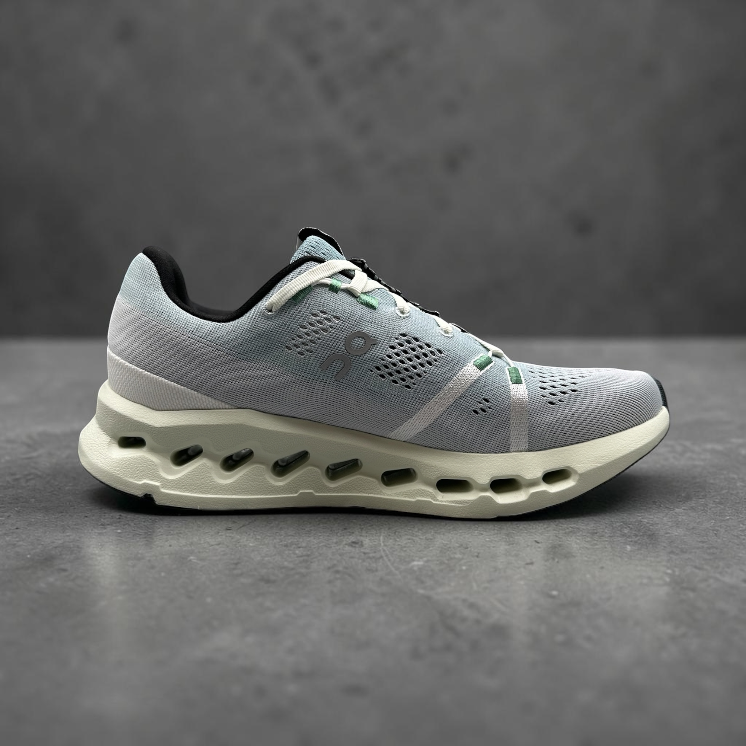 On Running Cloudsurfer Mineral Aloe