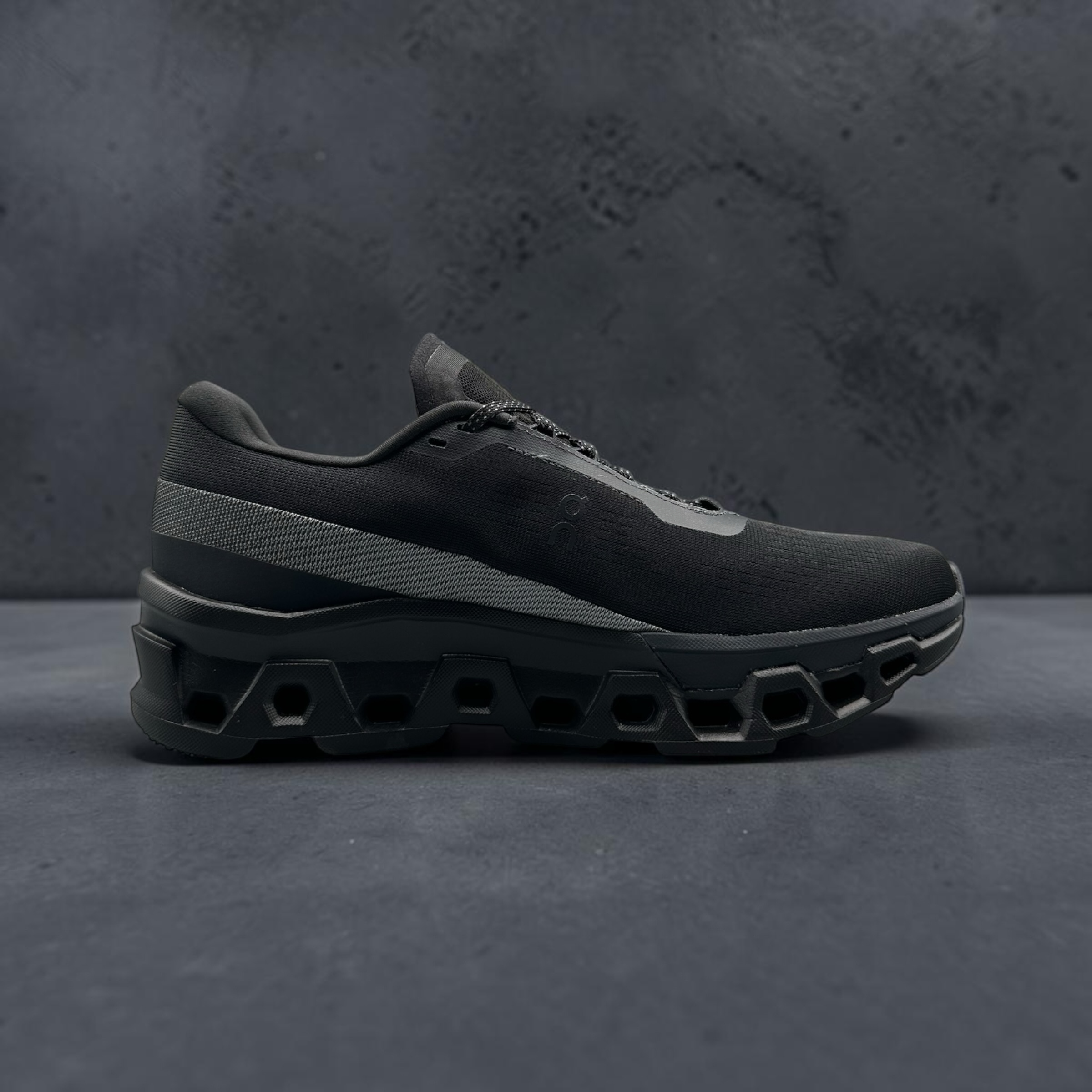 On Running Cloudmonster 2 Black Eclipse