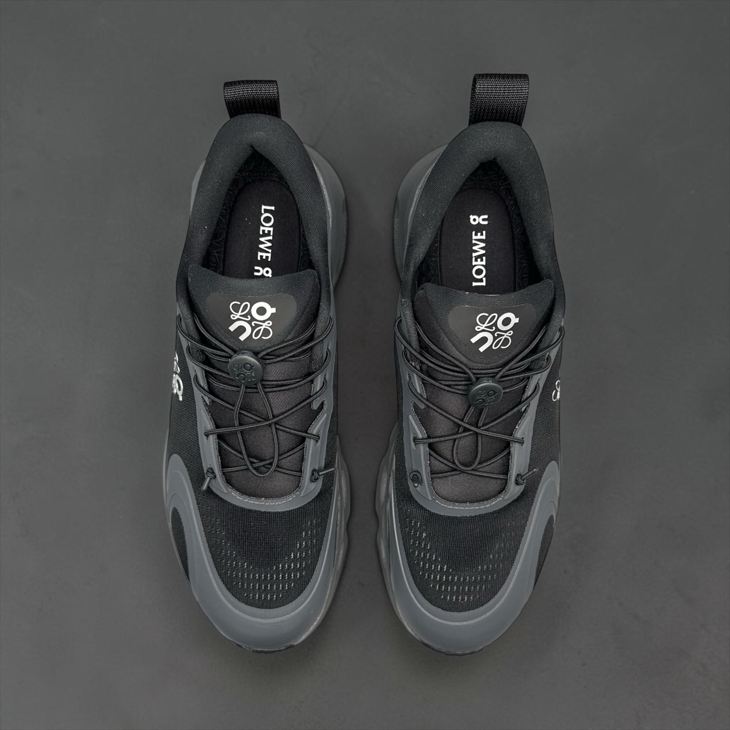 On Running Cloudsolo LOEWE Black