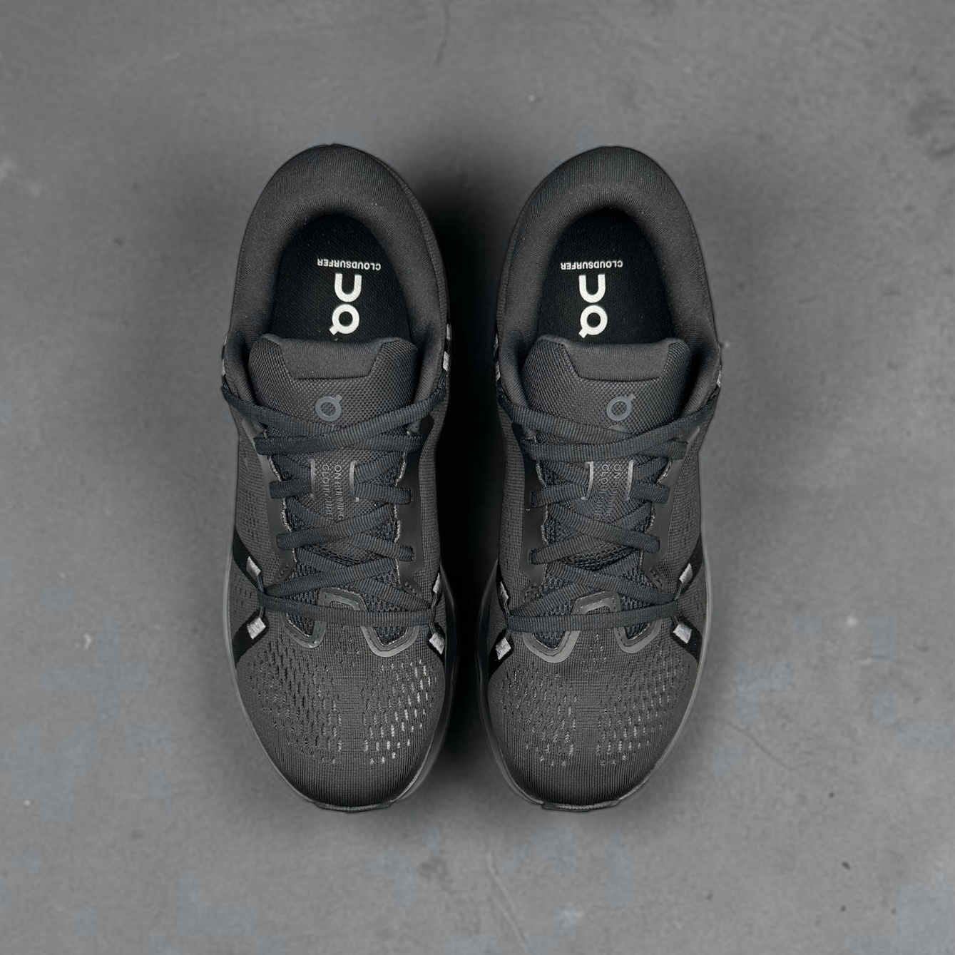 On Running Cloudsurfer 2 Black