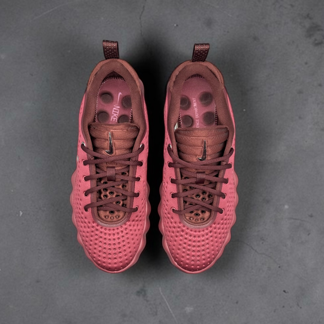 Nike Mind 002 Pink Smoke Mystic Dates (Women's)