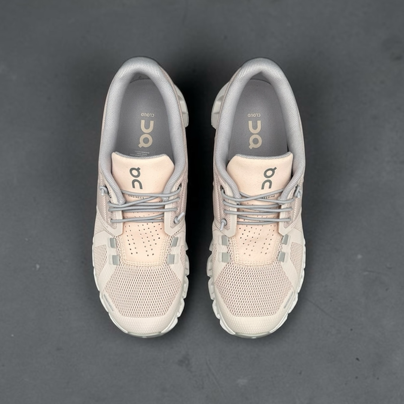 On Running Cloud 5 Shell White