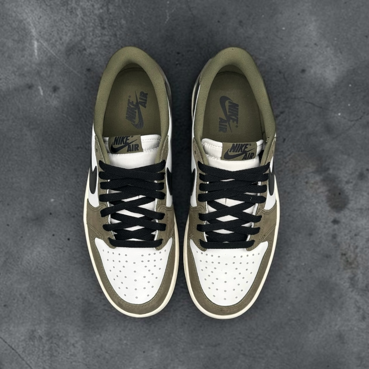 Jordan 1 Retro Low OG Medium Olive